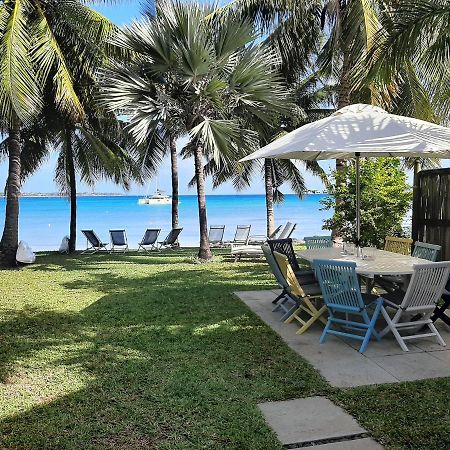 Fantastic Spacious Beachfront Villavacances Grand Bay Buitenkant foto