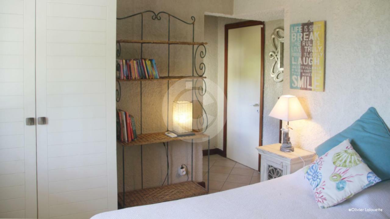 Fantastic Spacious Beachfront Villavacances Grand Bay Buitenkant foto